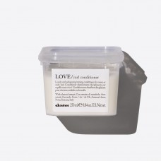 Davines Love Crul conditioner